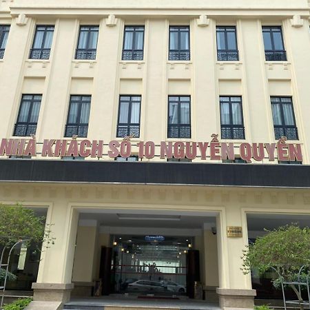 NguyẽN QuyèN Hotel Hanoj Exteriér fotografie