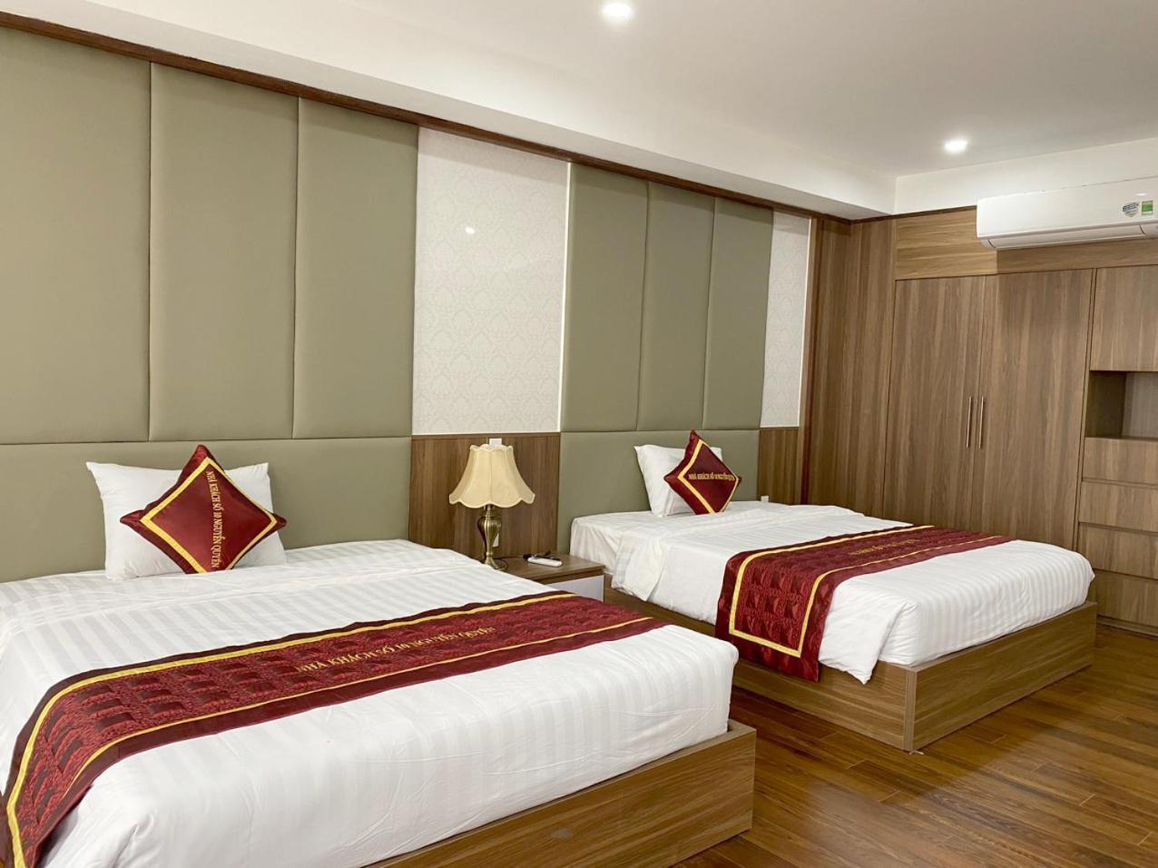 NguyẽN QuyèN Hotel Hanoj Exteriér fotografie