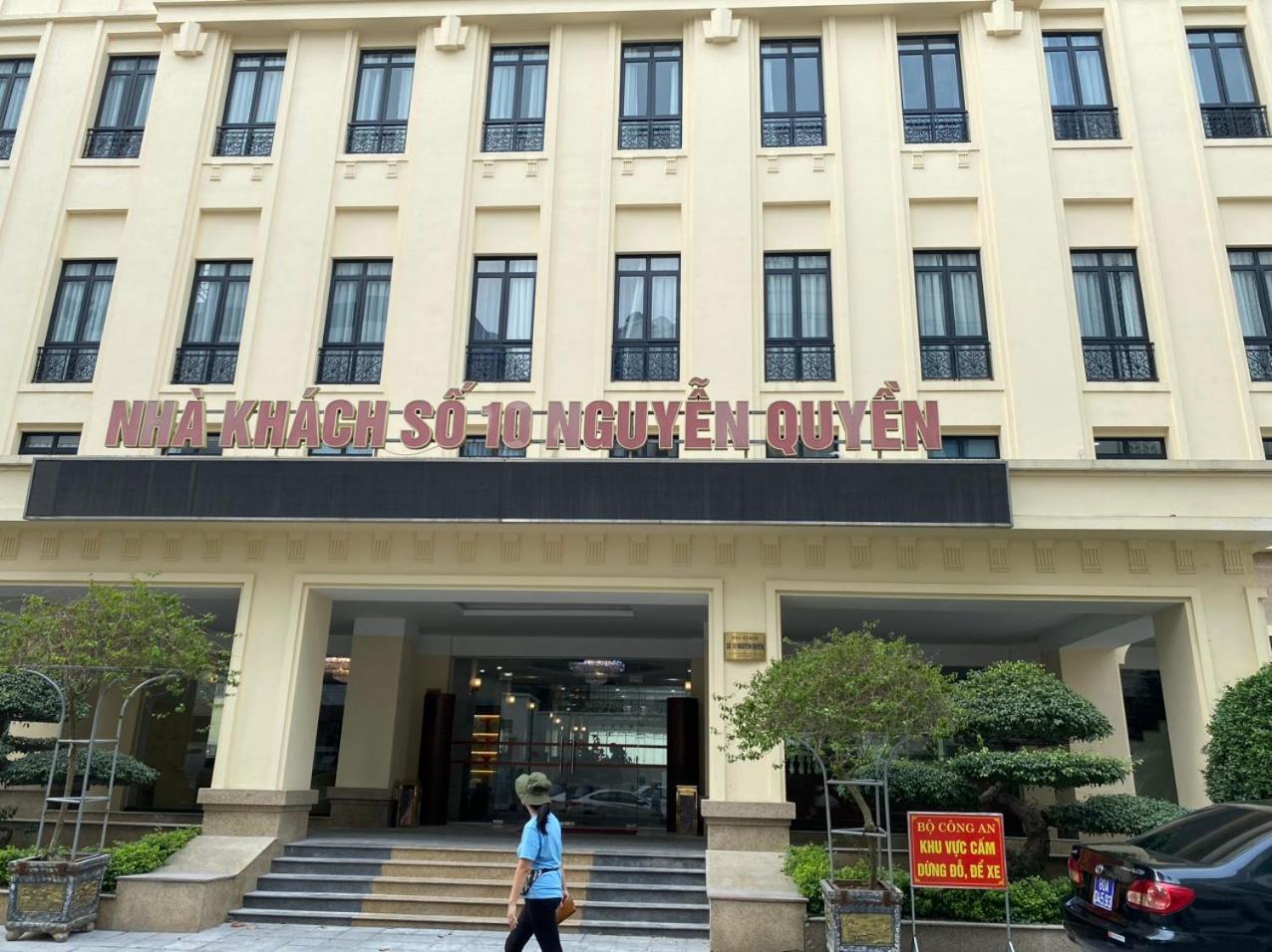 NguyẽN QuyèN Hotel Hanoj Exteriér fotografie