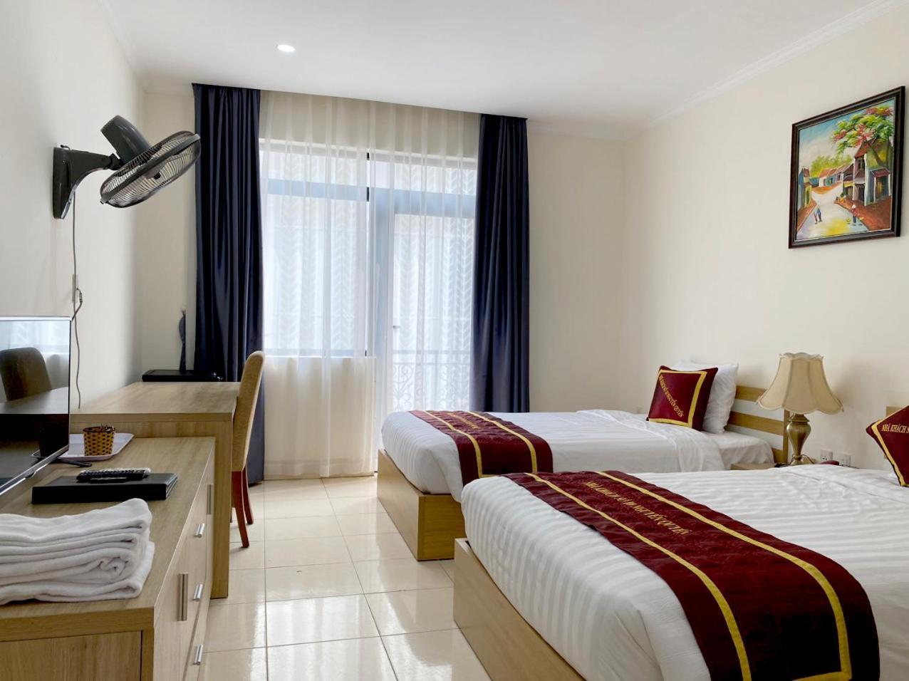 NguyẽN QuyèN Hotel Hanoj Exteriér fotografie