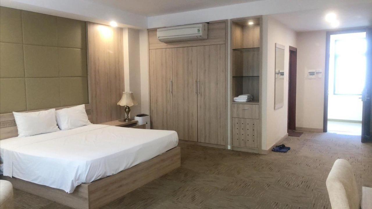 NguyẽN QuyèN Hotel Hanoj Exteriér fotografie